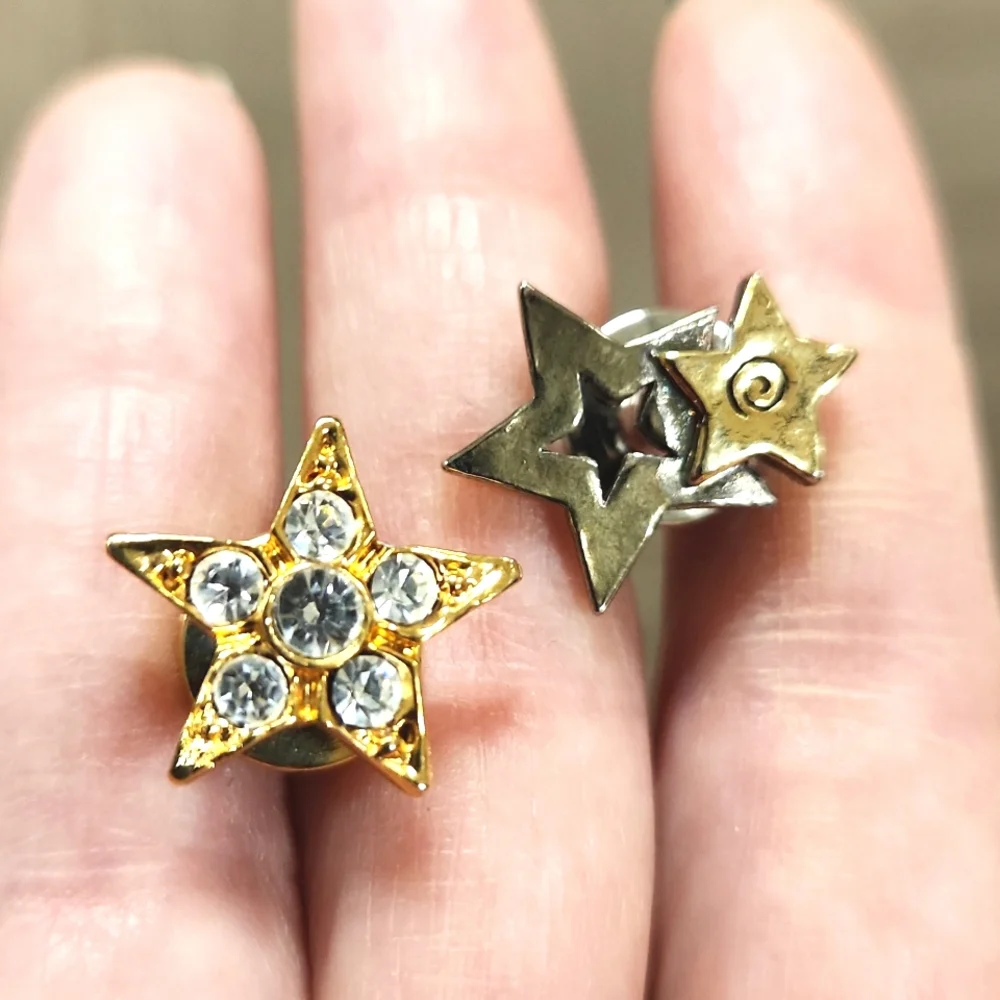 Nordstrom Jewelry Pair of Star Clutch Lapel Pins